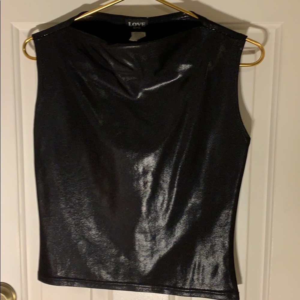 Women’s nylon/Lycra blouse